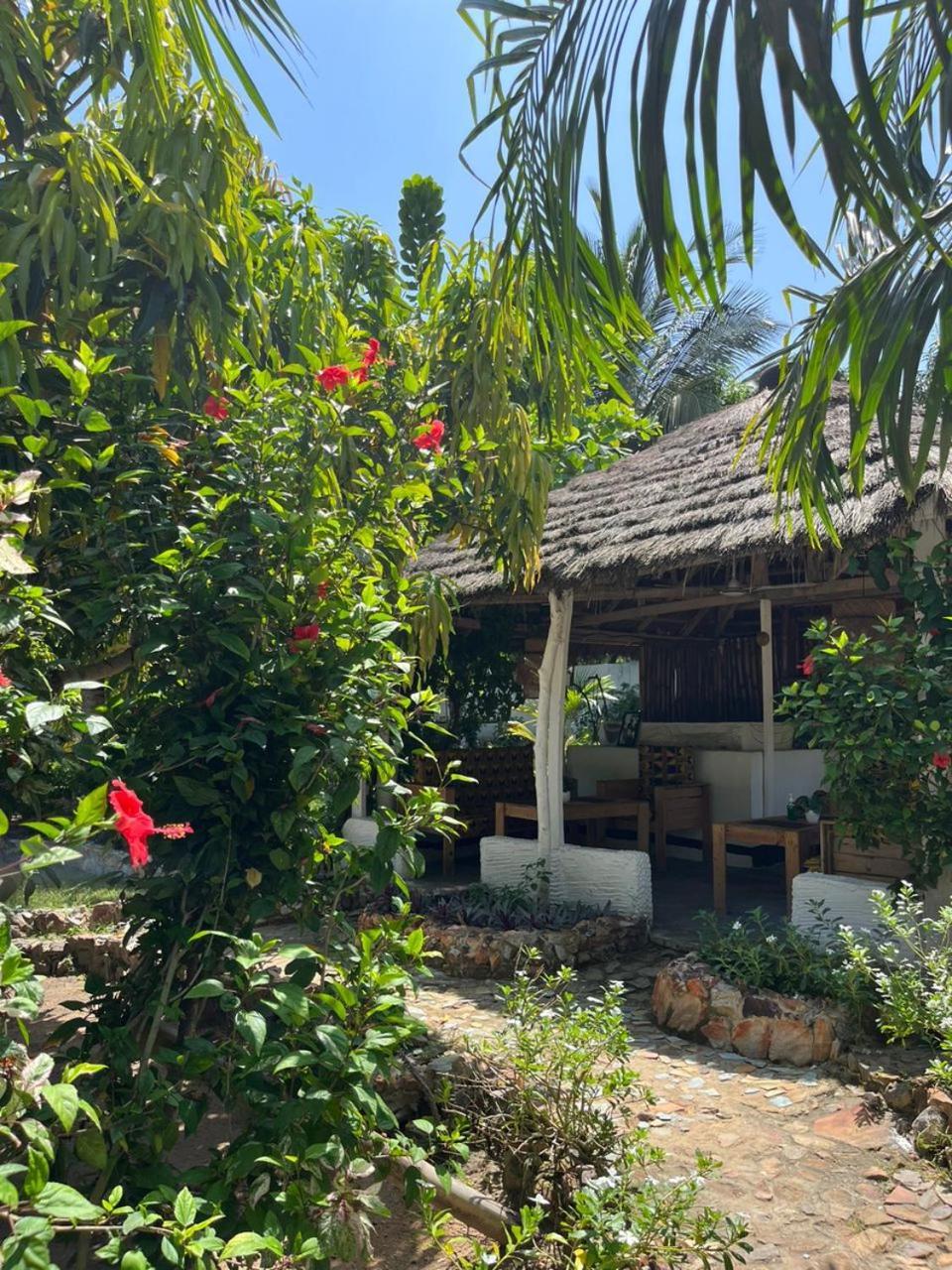 African Treasure Beach Resort Kokrobite Ngoại thất bức ảnh