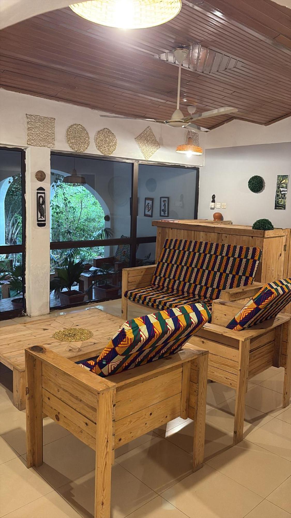 African Treasure Beach Resort Kokrobite Ngoại thất bức ảnh